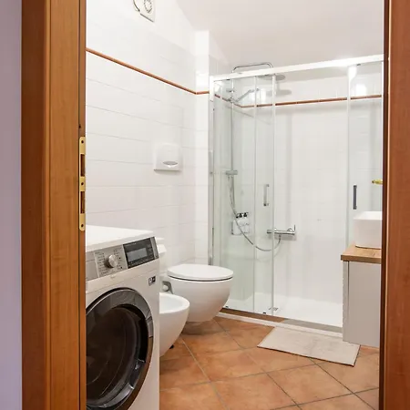 Apartamento Modern & Minimalist Flat -4people- Fully Equipped Como