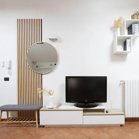 Modern & Minimalist Flat -4people- Fully Equipped Como