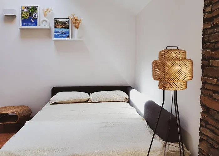 Modern & Minimalist Flat -4people- Fully Equipped Como